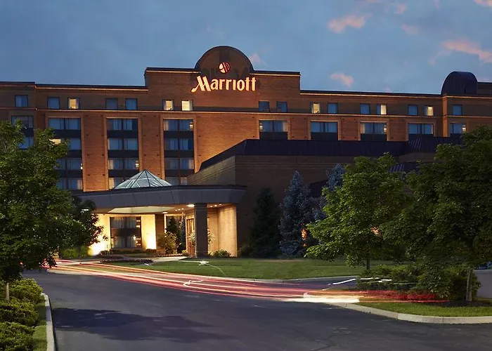 Hotel Chicago Marriott Northwest 4*