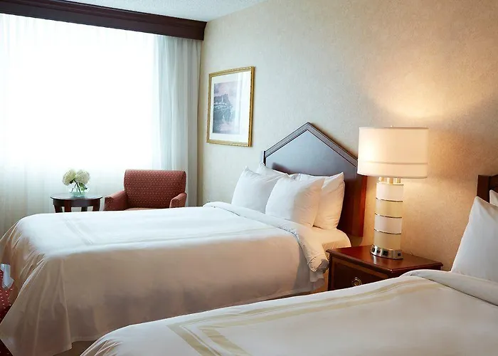 Chicago Marriott Northwest 4*