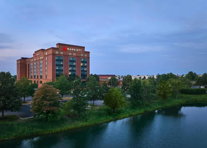 Hotel Chicago Marriott Northwest 4*