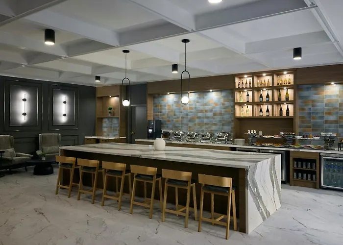 Chicago Marriott Northwest 4*