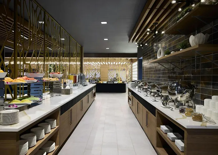 Chicago Marriott Northwest 4*