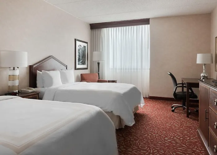 Chicago Marriott Northwest 4*