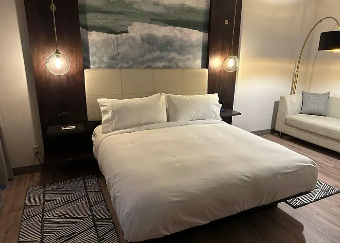 Chicago Marriott Northwest Hotel