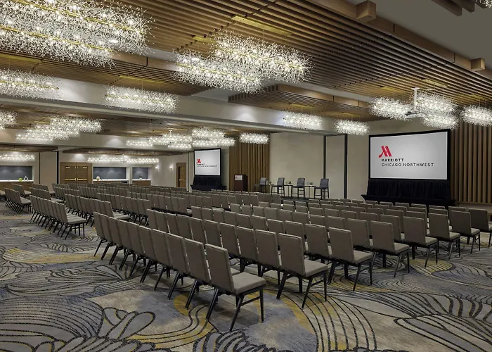 Chicago Marriott Northwest 4*